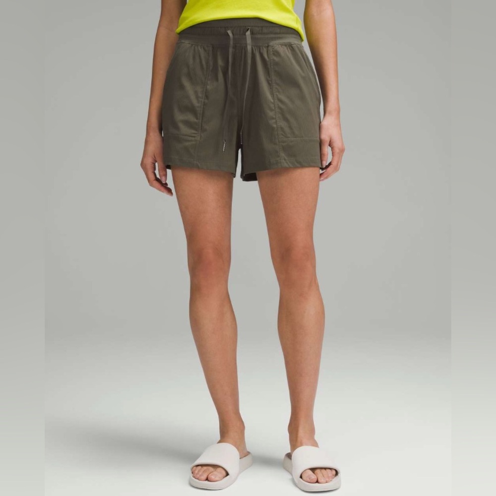 Lululemon Dance Studio High-Rise Short 3.5" Army Green